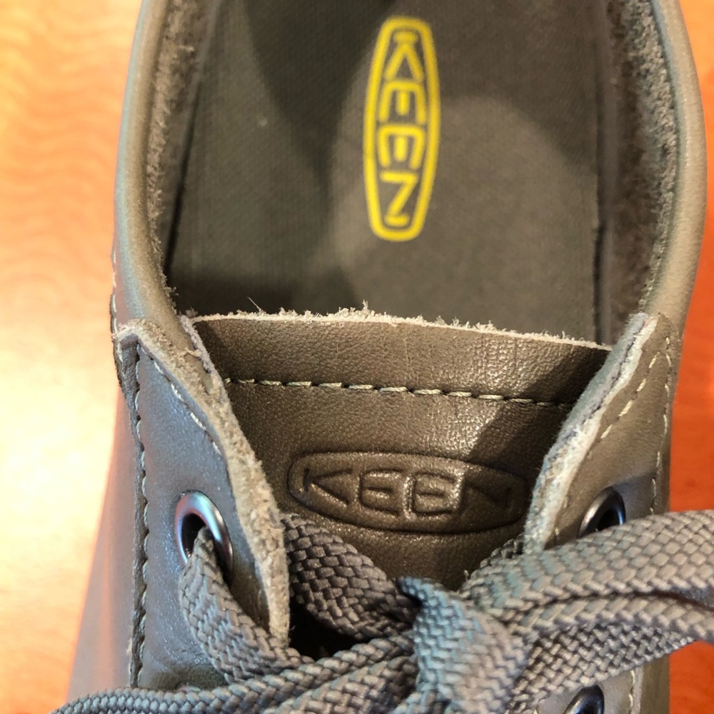 Keen Women's Gray Lace-Up Sneakers - Picture 7 of 9